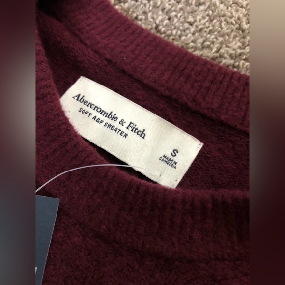 Mens small soft Abercrombie & Fitch A&F sweater, new with tags - Picture 7 of 9